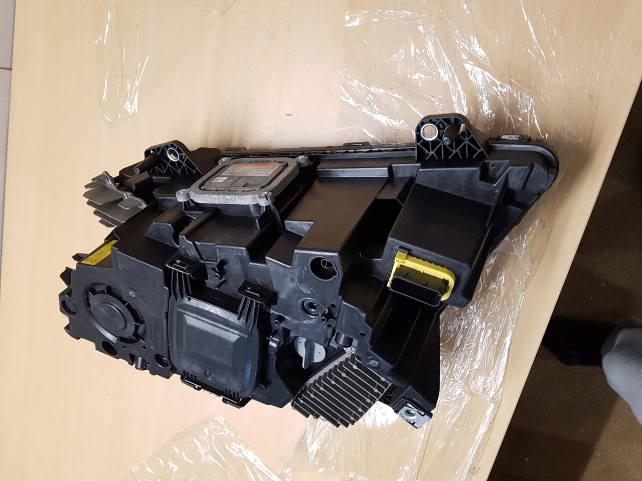 COMPLETE SET VOOR VOLVO FH4 (FH16 LOOK) DEPO XENON KOPLAMPEN + MISTLAMPEN LINKS EN RECHTS. 000126 - Feu anti-brouillard pour Camion: photos 4 COMPLETE SET VOOR VOLVO FH4 (FH16 LOOK) DEPO XENON KOPLAMPEN + MISTLAMPEN LINKS EN RECHTS. 000126 - Feu anti-brouillard pour Camion: photos 4