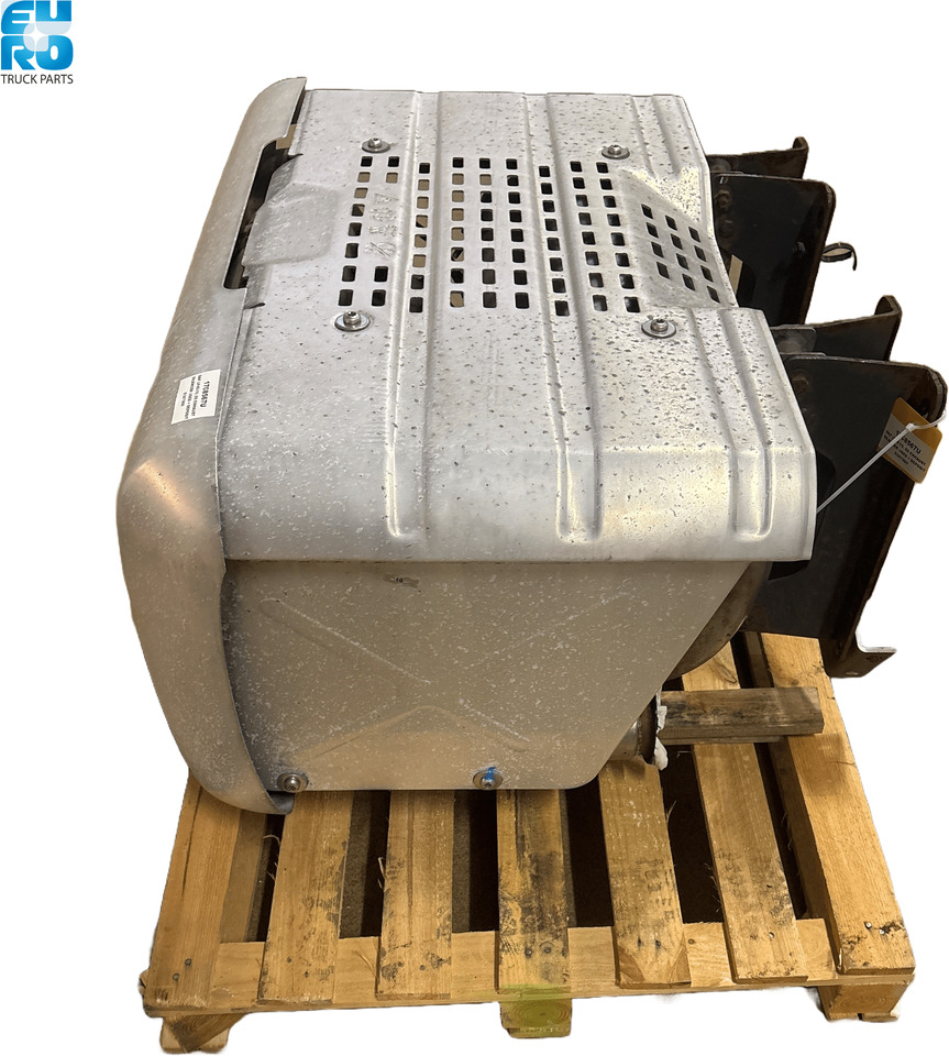 DAF LF45-55, E6 EXHAUST SILENCER USED + DEPOSIT 1708567U - Tube d'echappement pour Camion: photos 3 DAF LF45-55, E6 EXHAUST SILENCER USED + DEPOSIT 1708567U - Tube d'echappement pour Camion: photos 3