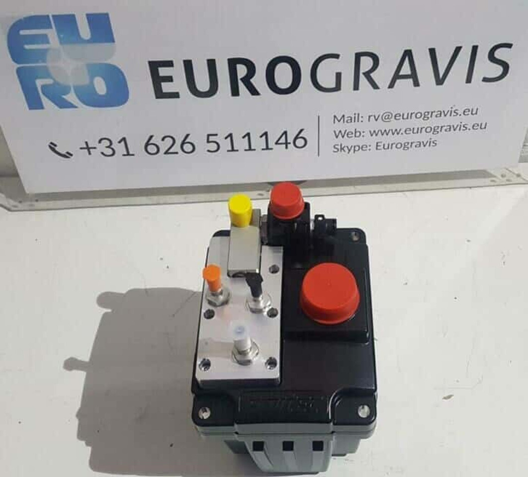 Daf lf/cf adblue unit new emitec 1705244, 1409391 - Préparation du carburant pour Camion: photos 1 Daf lf/cf adblue unit new emitec 1705244, 1409391 - Préparation du carburant pour Camion: photos 1