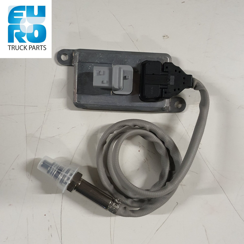 MAN NOX SENSOR 51154080017 - Système d'échappement pour Camion: photos 2 MAN NOX SENSOR 51154080017 - Système d'échappement pour Camion: photos 2