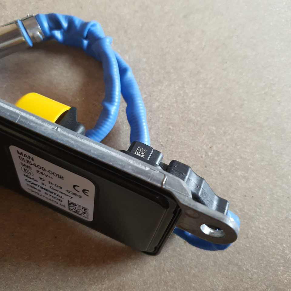 MAN NOX Sensor 51154080018 - Système d'échappement pour Camion: photos 2 MAN NOX Sensor 51154080018 - Système d'échappement pour Camion: photos 2