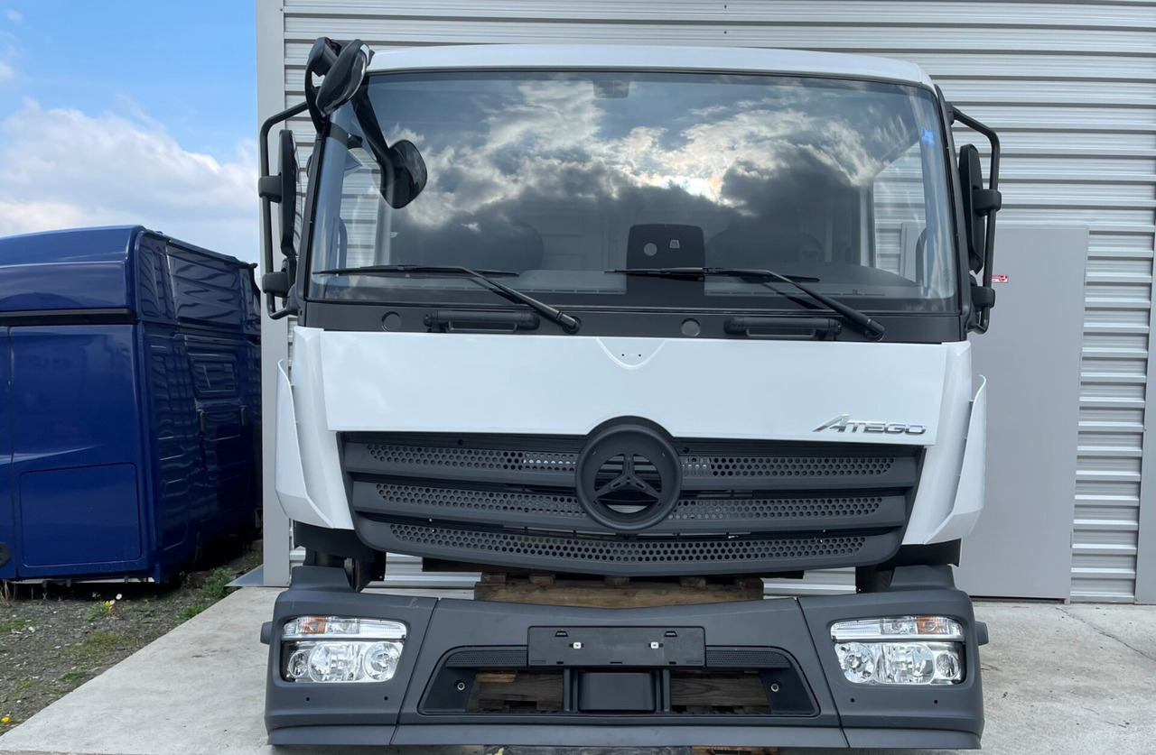 MB ATEGO CABINE EURO 6 TUNEL VOOR 6 CYL.MOTOR INCL. SEAT 000074A - Cabine pour Camion: photos 1 MB ATEGO CABINE EURO 6 TUNEL VOOR 6 CYL.MOTOR INCL. SEAT 000074A - Cabine pour Camion: photos 1