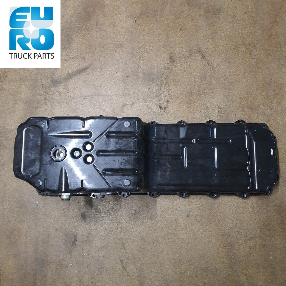 OLIEPAN VOLVO D13 MOTOR 20720870 - Carter pour Camion: photos 1 OLIEPAN VOLVO D13 MOTOR 20720870 - Carter pour Camion: photos 1