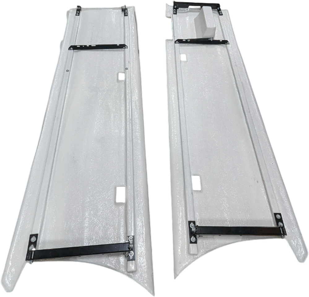 SCANIA NG 2020 ZIJSKIRTSET WB3750 | KLEUR IVOORWIT 1366386 (6491A) MET RADAR, RECHTS COMPLEET | 000061E - Carrosserie et extérieur pour Camion: photos 5 SCANIA NG 2020 ZIJSKIRTSET WB3750 | KLEUR IVOORWIT 1366386 (6491A) MET RADAR, RECHTS COMPLEET | 000061E - Carrosserie et extérieur pour Camion: photos 5