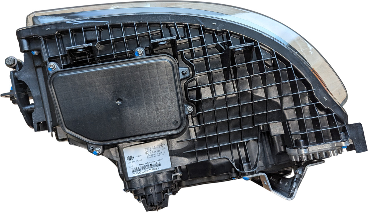 SCANIA NGS LED KOPLAMP RECHTS NEW HELLA 2674391H - Feu avant pour Camion: photos 4 SCANIA NGS LED KOPLAMP RECHTS NEW HELLA 2674391H - Feu avant pour Camion: photos 4