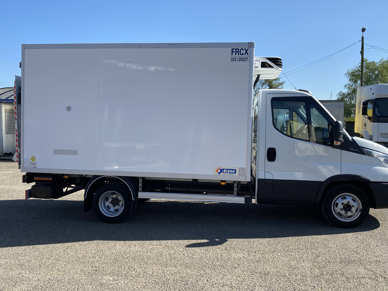 IVECO Daily frigorifique Hayon - Véhicule utilitaire frigorifique: photos 2 IVECO Daily frigorifique Hayon - Véhicule utilitaire frigorifique: photos 2