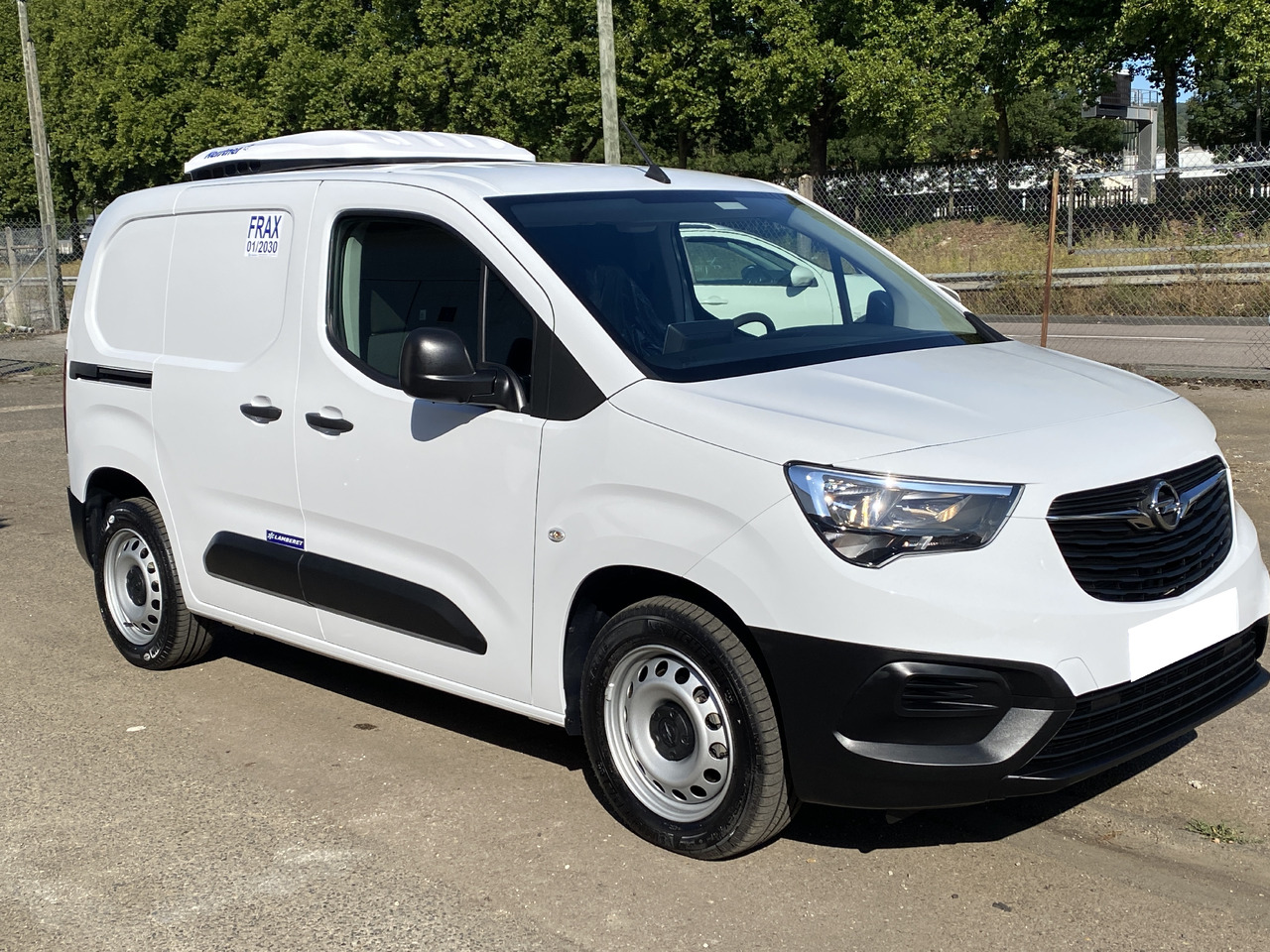 Opel Combo - Véhicule utilitaire frigorifique: photos 1 Opel Combo - Véhicule utilitaire frigorifique: photos 1