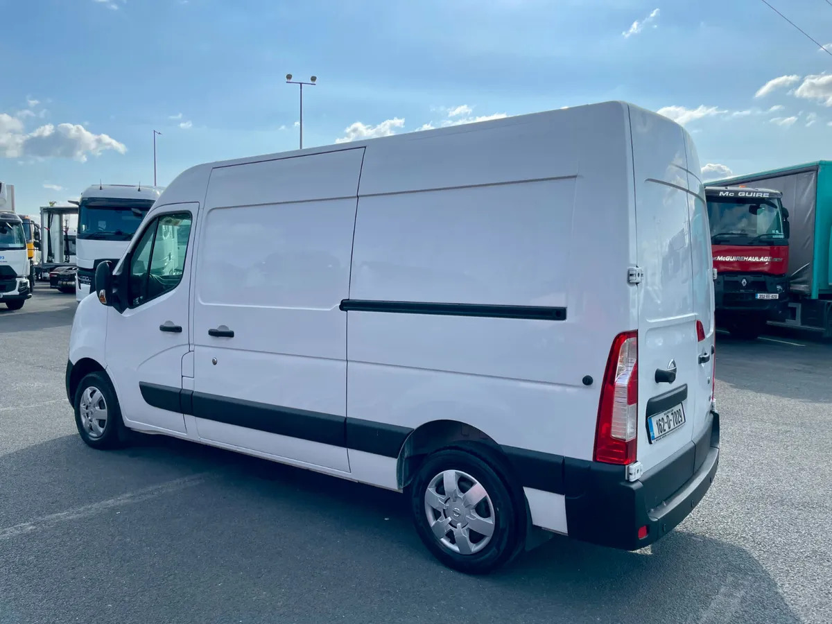 2016 Nissan NV400 - Fourgon utilitaire: photos 5 2016 Nissan NV400 - Fourgon utilitaire: photos 5
