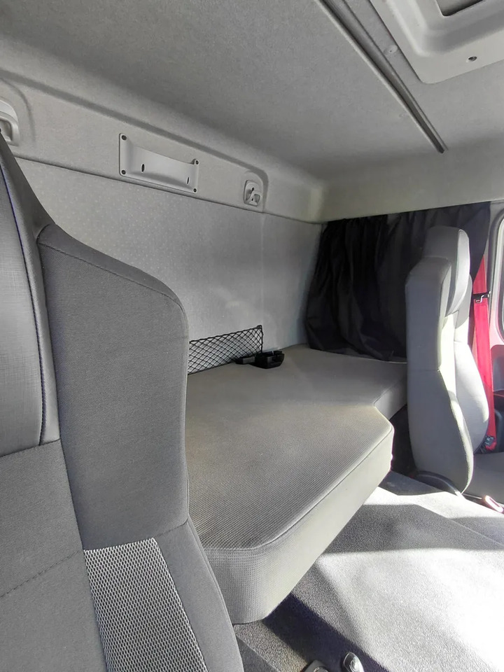 2019 Renault D 18T - Camion fourgon: photos 4 2019 Renault D 18T - Camion fourgon: photos 4