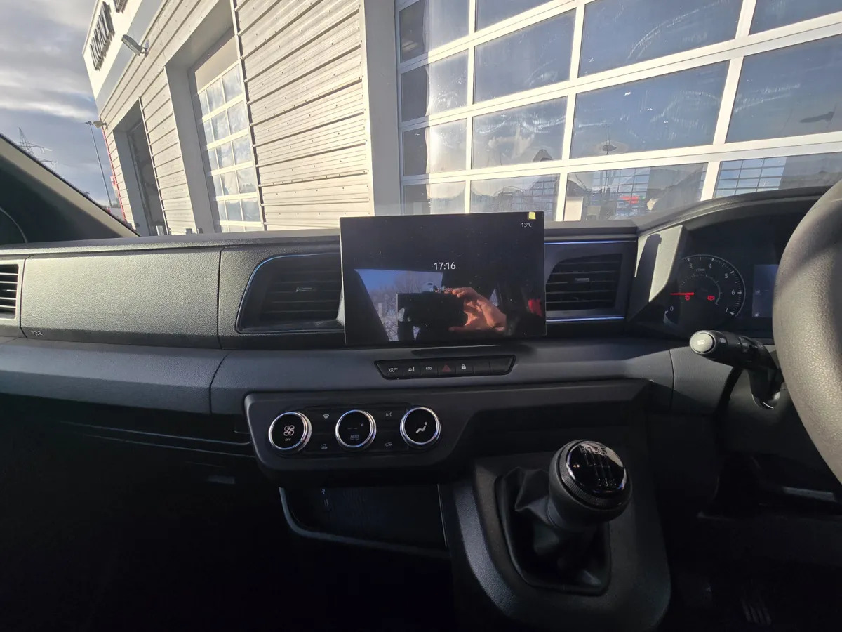 Véhicule utilitaire plateau baché NEW Renault Master Red Edition Curtain Side: photos 7