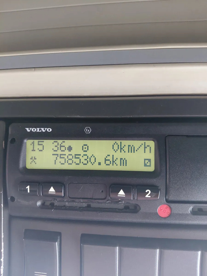 2016 Volvo FH460 Globetrotter - Tracteur routier: photos 3 2016 Volvo FH460 Globetrotter - Tracteur routier: photos 3