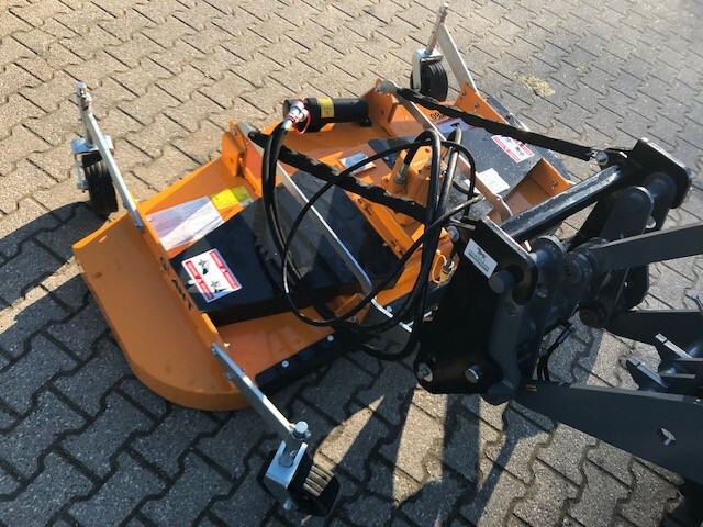 Giant cirkelmaaier - Faucheuse: photos 3 Giant cirkelmaaier - Faucheuse: photos 3