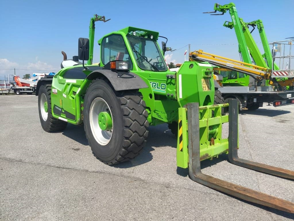 Merlo 75.9 - Chariot télescopique: photos 3 Merlo 75.9 - Chariot télescopique: photos 3