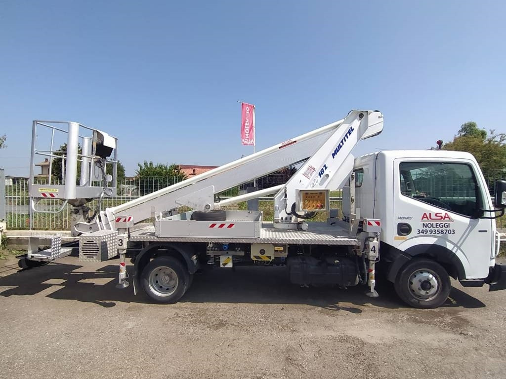 Multitel MT182 - Camion avec nacelle: photos 1 Multitel MT182 - Camion avec nacelle: photos 1