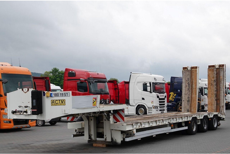 ACTM NACZEPA LAWETA / NISKOPODWOZIOWE / NAJAZDY HYDRAULICZNE / 13,6 M - Semi-remorque surbaissé: photos 2 ACTM NACZEPA LAWETA / NISKOPODWOZIOWE / NAJAZDY HYDRAULICZNE / 13,6 M - Semi-remorque surbaissé: photos 2