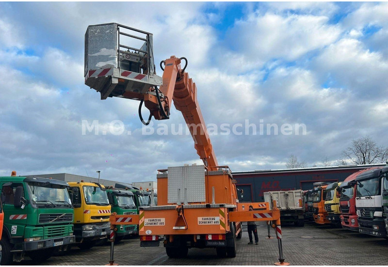 Camion, Camion grue Mercedes-Benz Atego 1928 Ruthmann T 435 45 m: photos 7