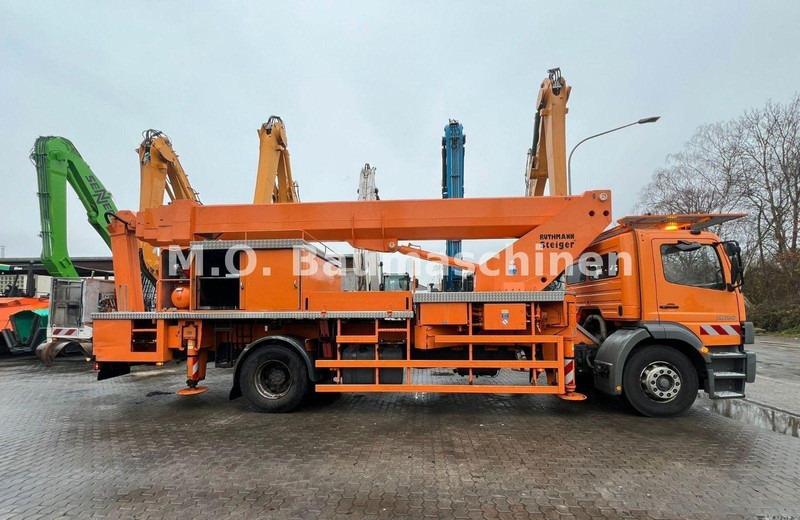 Camion, Camion grue Mercedes-Benz Atego 1928 Ruthmann T 435 45 m: photos 11