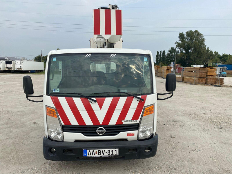 Nissan Cabstar 35.14 - ISOLI Lifting Basket - 14m - Camion, Camion grue: photos 3 Nissan Cabstar 35.14 - ISOLI Lifting Basket - 14m - Camion, Camion grue: photos 3