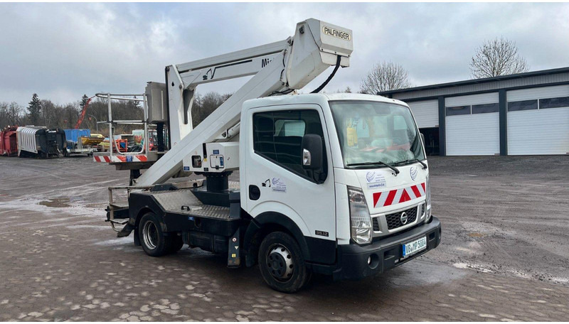 Nissan Palfinger P200A-NC 17m - Camion, Camion grue: photos 2 Nissan Palfinger P200A-NC 17m - Camion, Camion grue: photos 2