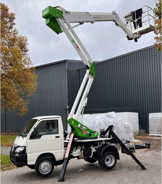 Piaggio Porter Maxxi COMET E50-2007 12 m - Camion, Camion grue: photos 1 Piaggio Porter Maxxi COMET E50-2007 12 m - Camion, Camion grue: photos 1