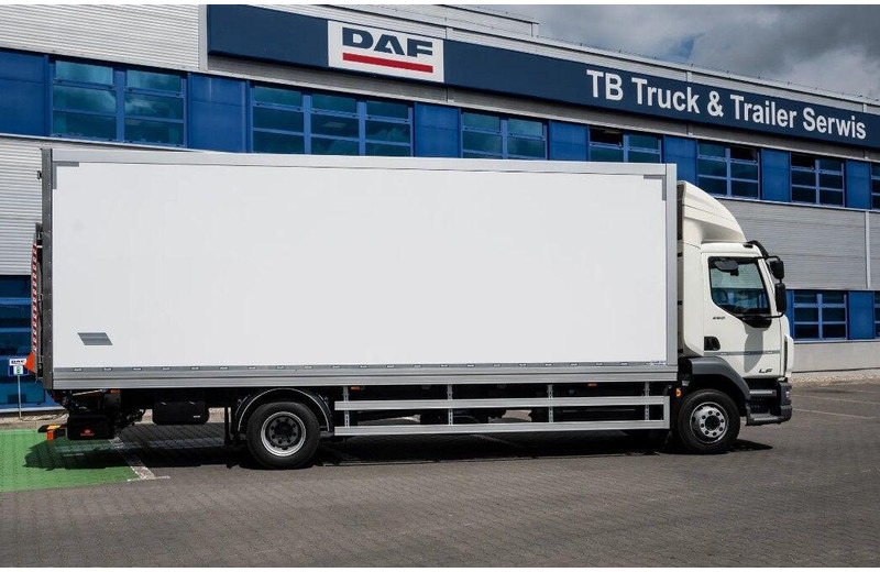 DAF LF 260 Koffer + Tail Lift - Camion fourgon: photos 4 DAF LF 260 Koffer + Tail Lift - Camion fourgon: photos 4