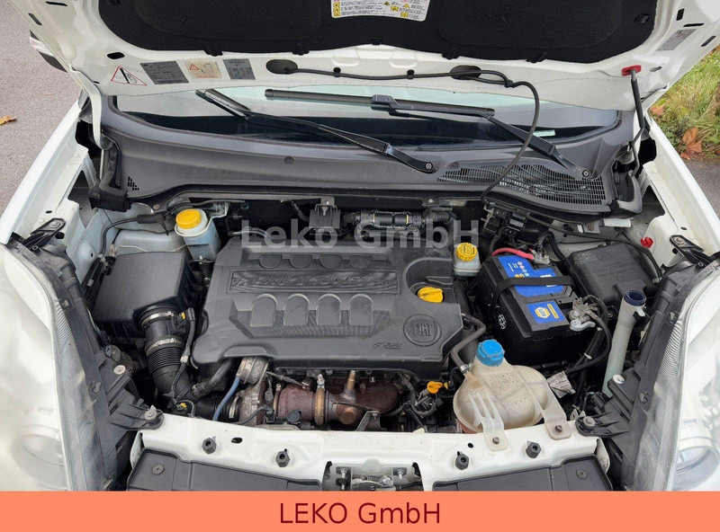 Crédit-bail Fiat Doblò Multijet 1,6 Mit Fiat Doblò Multijet 1,6 Mit: photos 14