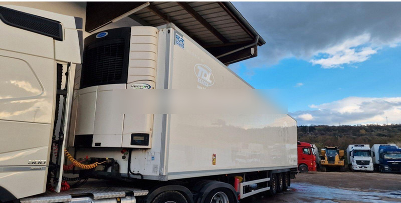 Fruehauf FRIGO SEMI 39T - Semi-remorque frigorifique: photos 1 Fruehauf FRIGO SEMI 39T - Semi-remorque frigorifique: photos 1