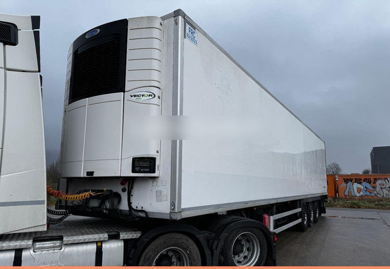 Fruehauf FST 4 FC - Semi-remorque frigorifique: photos 1 Fruehauf FST 4 FC - Semi-remorque frigorifique: photos 1