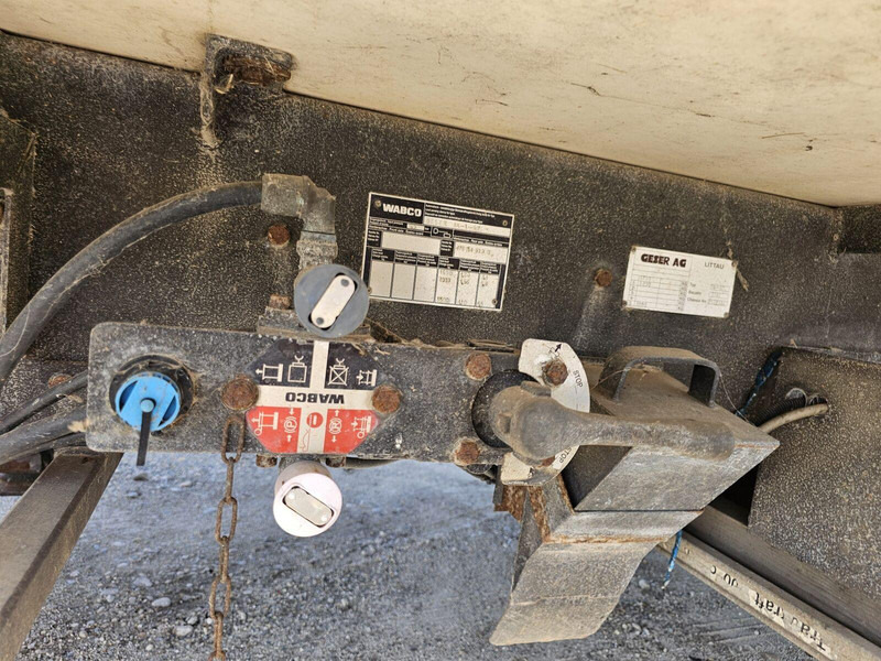 Crédit-bail Geser BE Koffer semi-trailer + DHollandia LBW Geser BE Koffer semi-trailer + DHollandia LBW: photos 8 Crédit-bail Geser BE Koffer semi-trailer + DHollandia LBW Geser BE Koffer semi-trailer + DHollandia LBW: photos 8