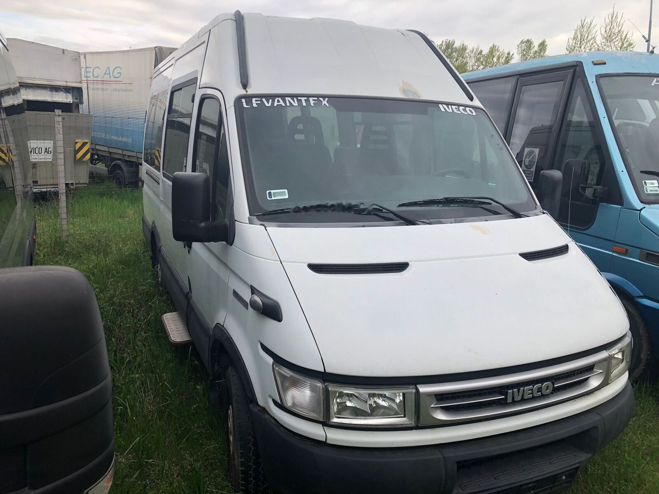 Minibus, Transport de personnes IVECO Daily 35 S 14 - 16 personal minibus: photos 1