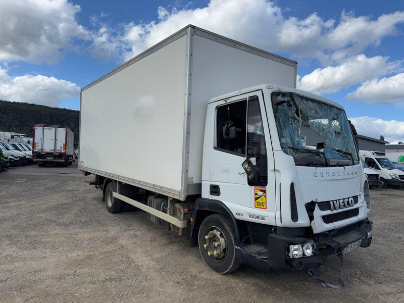 Iveco 100 E 18 nur für Teile - Camion fourgon: photos 1 Iveco 100 E 18 nur für Teile - Camion fourgon: photos 1