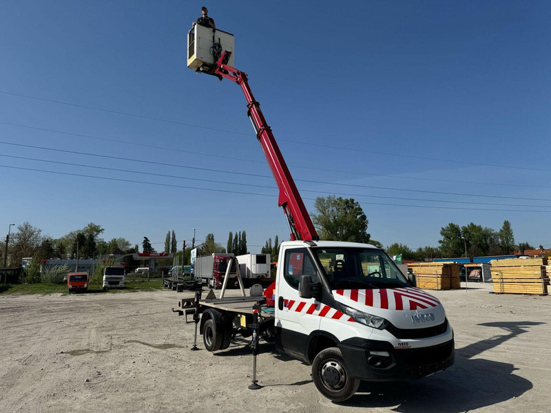 Iveco 35-140 S Ruthmann 145 TJ - Lifting Basket - Camion avec nacelle: photos 1 Iveco 35-140 S Ruthmann 145 TJ - Lifting Basket - Camion avec nacelle: photos 1