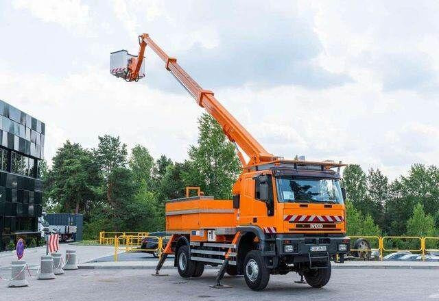 Iveco CURSOR 240 4x4 RUTHMANN T225 22,5 Meters Lift - Camion avec nacelle: photos 3 Iveco CURSOR 240 4x4 RUTHMANN T225 22,5 Meters Lift - Camion avec nacelle: photos 3