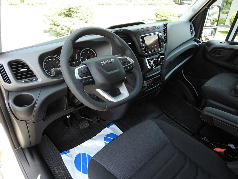 Iveco DAILY 35S18 NOWY PLANDEKA 8 PALET TEMPOMAT NAWIGACJA LEDY AUTOMA - Véhicule utilitaire plateau baché: photos 2 Iveco DAILY 35S18 NOWY PLANDEKA 8 PALET TEMPOMAT NAWIGACJA LEDY AUTOMA - Véhicule utilitaire plateau baché: photos 2
