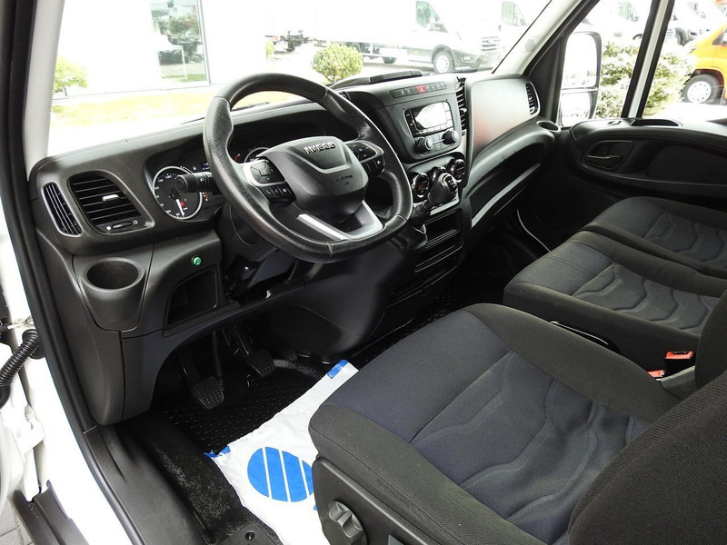 Iveco DAILY 35S18 PLANDEKA 10 PALET WEBASTO TEMPOMAT KLIMATYZACJA 18 - Véhicule utilitaire plateau baché: photos 2 Iveco DAILY 35S18 PLANDEKA 10 PALET WEBASTO TEMPOMAT KLIMATYZACJA 18 - Véhicule utilitaire plateau baché: photos 2