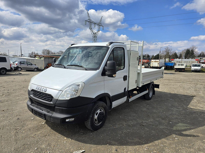 Iveco Daily 35 C 13 - Tipper + tool box - Véhicule utilitaire benne: photos 3 Iveco Daily 35 C 13 - Tipper + tool box - Véhicule utilitaire benne: photos 3