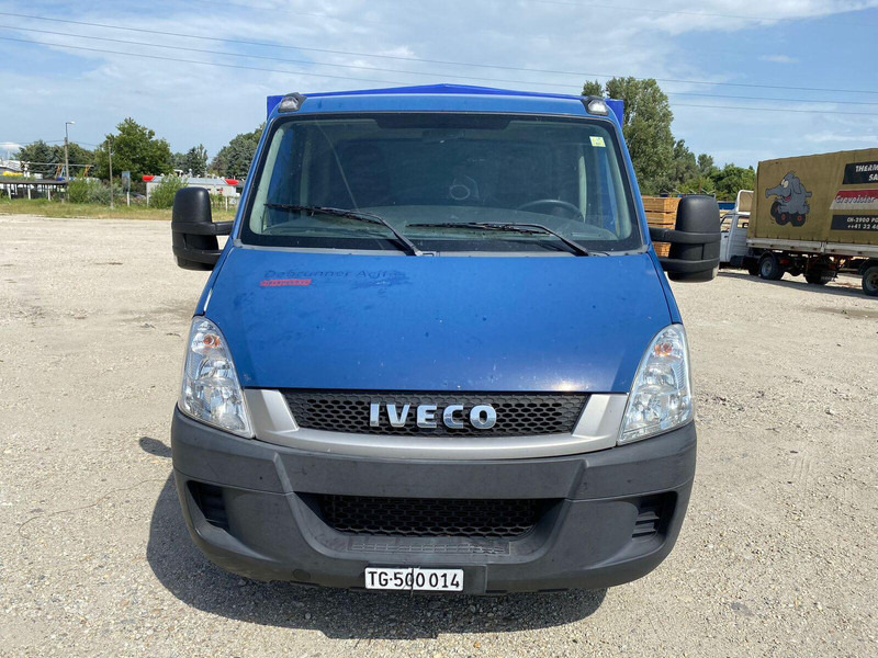 Iveco Daily 35C15 Pritsche + Plane -3,5t - Véhicule utilitaire plateau baché: photos 3 Iveco Daily 35C15 Pritsche + Plane -3,5t - Véhicule utilitaire plateau baché: photos 3