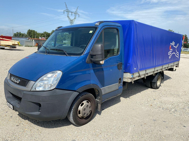 Iveco Daily 35C15 Pritsche + Plane -3,5t - Véhicule utilitaire plateau baché: photos 2 Iveco Daily 35C15 Pritsche + Plane -3,5t - Véhicule utilitaire plateau baché: photos 2