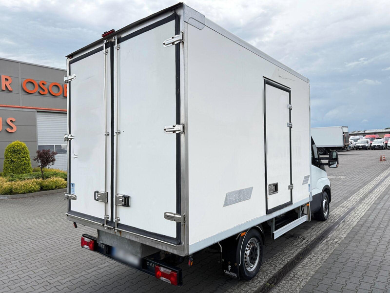 Iveco Daily 35S15 3.0 Diesel Kontener 3x Drzwi Chłodnia Izoterma Therm - Véhicule utilitaire frigorifique: photos 4 Iveco Daily 35S15 3.0 Diesel Kontener 3x Drzwi Chłodnia Izoterma Therm - Véhicule utilitaire frigorifique: photos 4