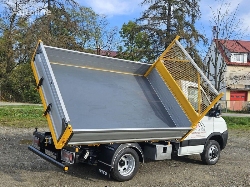 Iveco Daily 35c-15 3 way tipper - Véhicule utilitaire benne: photos 5 Iveco Daily 35c-15 3 way tipper - Véhicule utilitaire benne: photos 5