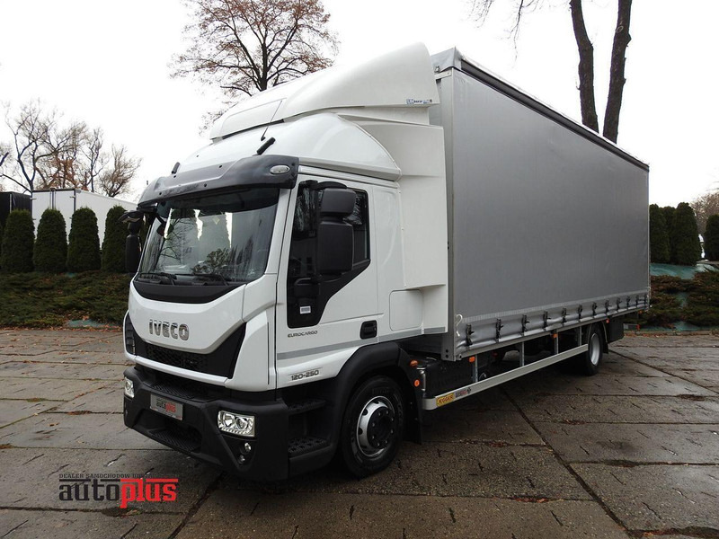 Iveco EUROCARGO 120-250 NOWY PLANDEKA WINDA 18 PALET WEBASTO KLIMATYZA - Camion fourgon: photos 1 Iveco EUROCARGO 120-250 NOWY PLANDEKA WINDA 18 PALET WEBASTO KLIMATYZA - Camion fourgon: photos 1