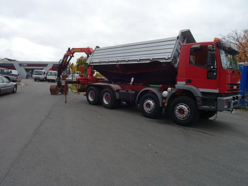 Iveco EuroTrakker 32.340 - 3 way tipper truck + crane - Camion benne, Camion grue: photos 3 Iveco EuroTrakker 32.340 - 3 way tipper truck + crane - Camion benne, Camion grue: photos 3