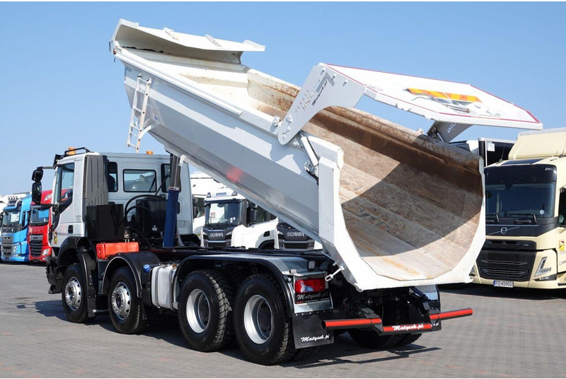 Iveco STRALIS X-WAY 480 / 8x4 / WYWROTKA TYLNOZSYP + HYDROKLAPA / OPON - Camion benne: photos 2 Iveco STRALIS X-WAY 480 / 8x4 / WYWROTKA TYLNOZSYP + HYDROKLAPA / OPON - Camion benne: photos 2