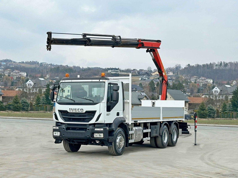 Iveco TRAKKER 360 * PRITSCHE 6,80* PK 16002 B+FUNK*6x4 - Camion plateau, Camion grue: photos 2 Iveco TRAKKER 360 * PRITSCHE 6,80* PK 16002 B+FUNK*6x4 - Camion plateau, Camion grue: photos 2