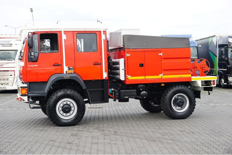 MAN / LE 220 / 4 X 4 / DOKA / STRAŻ POZARNA - Camion de pompier: photos 3 MAN / LE 220 / 4 X 4 / DOKA / STRAŻ POZARNA - Camion de pompier: photos 3