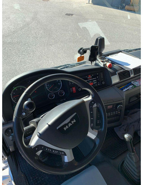 MAN TGL 12.250 - Camion bétaillère: photos 4 MAN TGL 12.250 - Camion bétaillère: photos 4