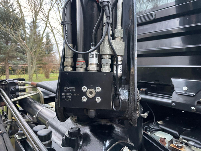 MAN TGM 15.250 Hoof lift + Crane - Camion ampliroll, Camion grue: photos 3 MAN TGM 15.250 Hoof lift + Crane - Camion ampliroll, Camion grue: photos 3