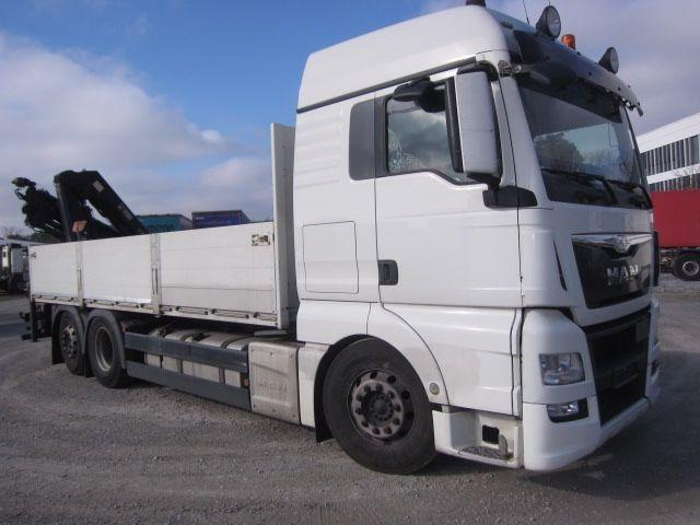 MAN TGX 26.440 mit Hiab-Kran Funkfernbedienung - Camion plateau, Camion grue: photos 1 MAN TGX 26.440 mit Hiab-Kran Funkfernbedienung - Camion plateau, Camion grue: photos 1