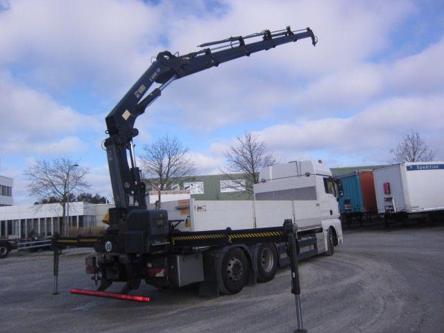 MAN TGX 26.440 mit Hiab-Kran Funkfernbedienung - Camion plateau, Camion grue: photos 5 MAN TGX 26.440 mit Hiab-Kran Funkfernbedienung - Camion plateau, Camion grue: photos 5