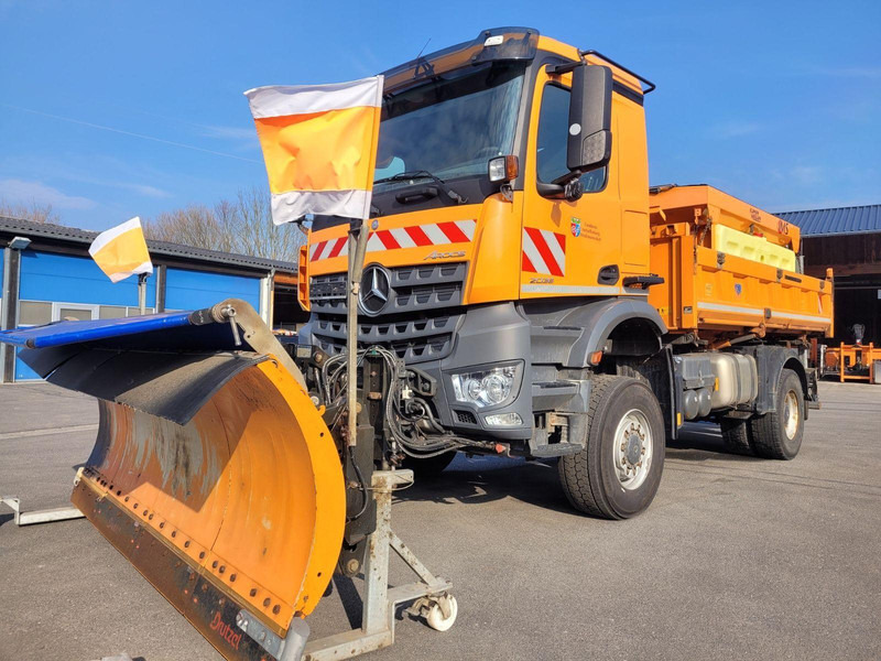 Mercedes-Benz 2036 AK 4x4 3-Way Meiller Tipper Crane HIAB XS088BS-2HiDuo - Camion benne, Camion grue: photos 3 Mercedes-Benz 2036 AK 4x4 3-Way Meiller Tipper Crane HIAB XS088BS-2HiDuo - Camion benne, Camion grue: photos 3